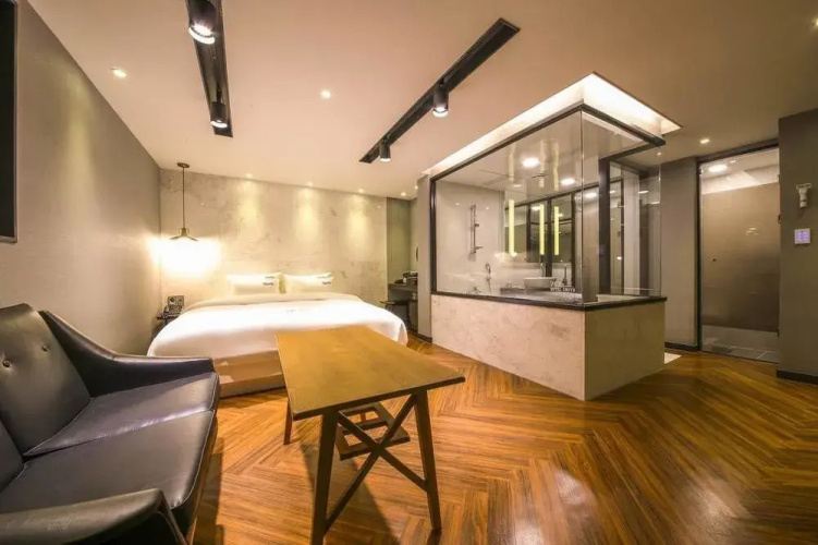 Hotel Smith