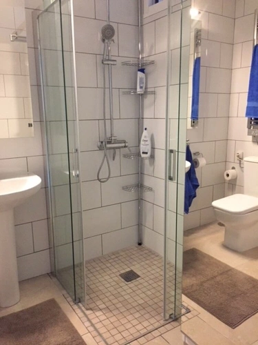 1 Bedroom Family Apartment
