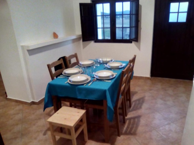 2 Bedrooms Cottage