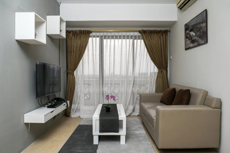 Spacious and Comfortable 2BR Puri Garden Apartment