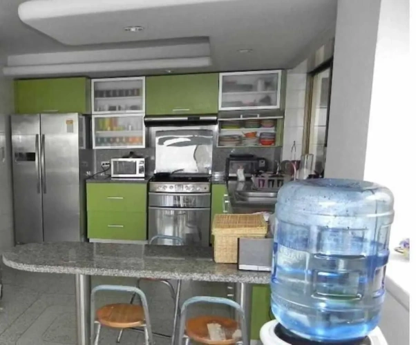 4 Bedrooms Cottage