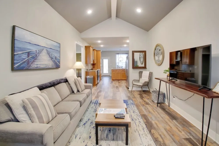 2 Bedrooms Cottage