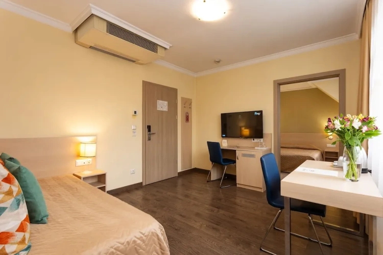 1 Bedroom Junior Suite with balcony