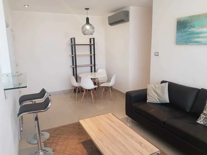 2 Bedrooms Deluxe Apartment