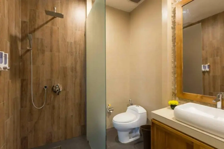 2 Bedrooms Villa