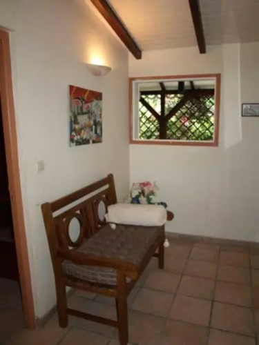 Villa coloniale en bois du pays