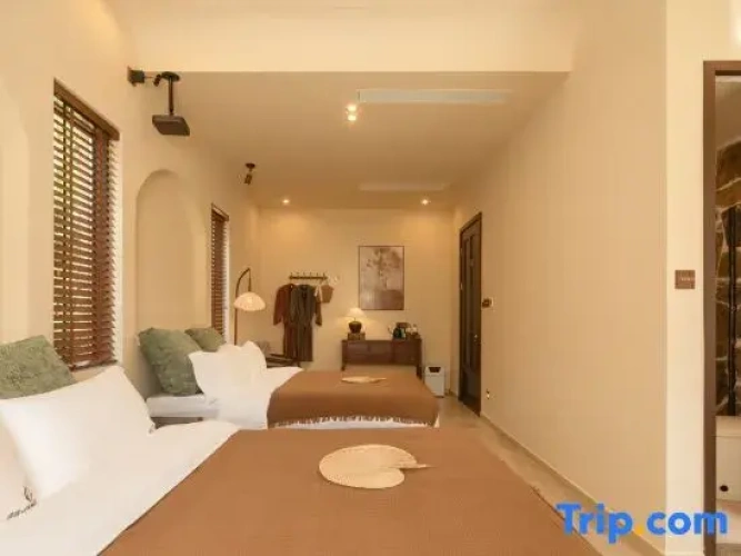 Twin Suite with balcony
