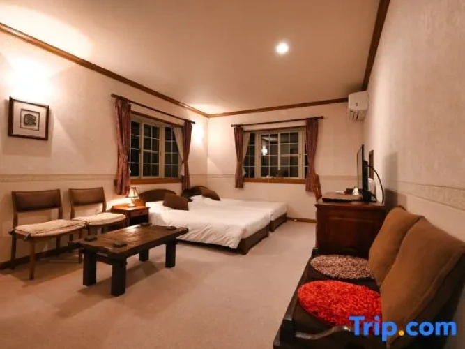 Standard Twin room with mountain view