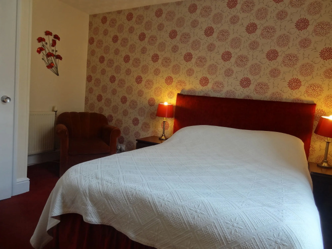 The Edward Hotel