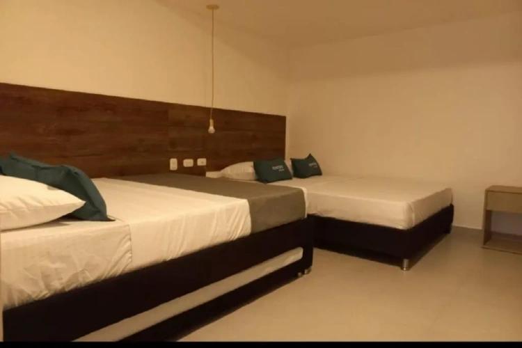 Standard Triple room
