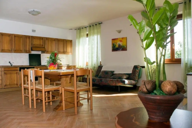 3 Bedrooms Cottage