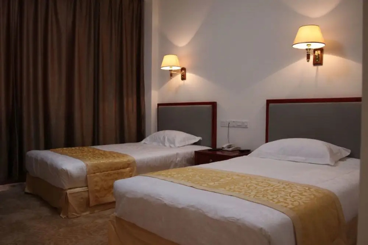 Soluxe Club Hotel