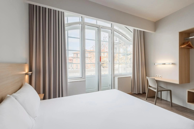 Moov Hotel Porto Centro