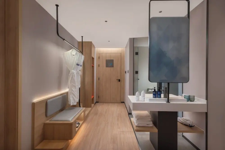 1 Bedroom Suite