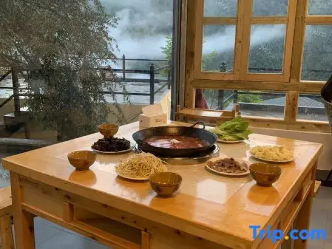 Siguniangshan Xiaozhuang Homestay