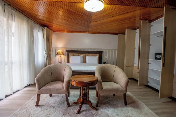 Luxury Double Suite with garden view