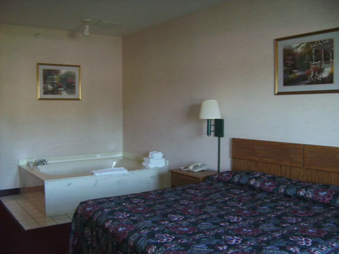 Astoria Inn