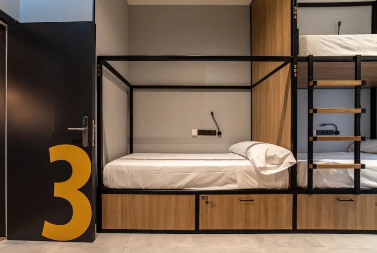 Petit Hostel La Latina - Adults Only