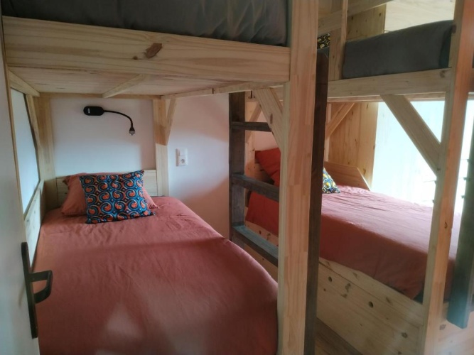 3 Bedrooms Cottage