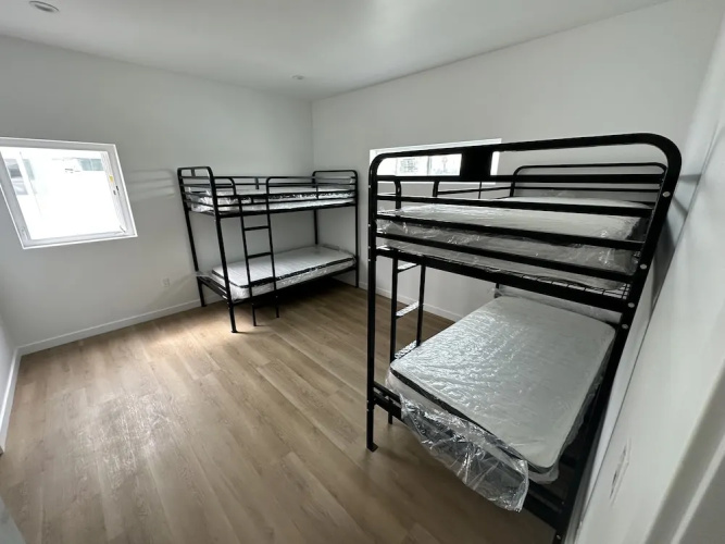 RoamHub Residences
