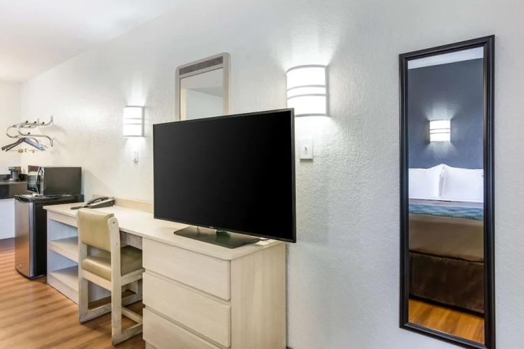 Quality Inn & Suites