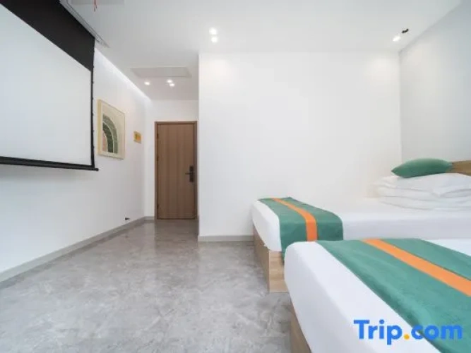 Premium Twin room