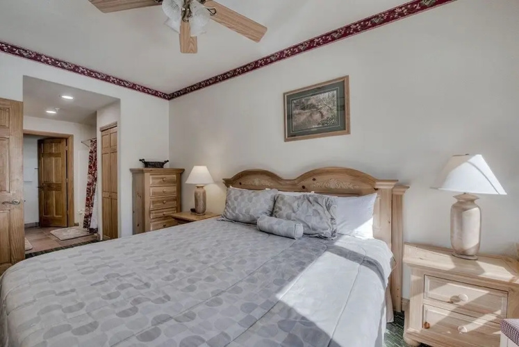 5985 Hidden River Lodge 2 Bedroom Condo by Redawning