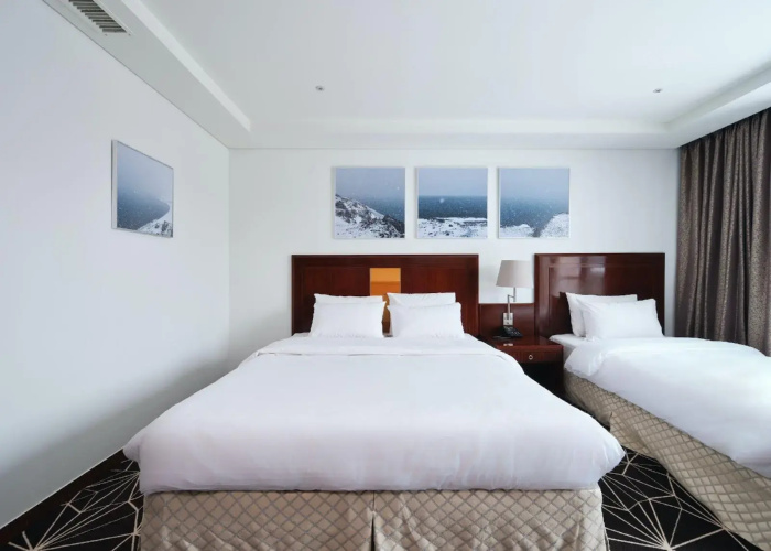 Adonis Hotel