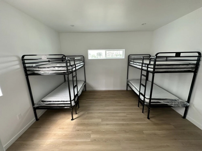 RoamHub Residences