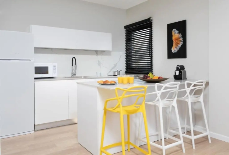 2 Bedrooms Apartment