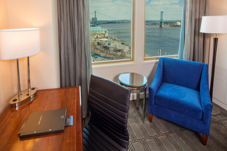Hilton Philadelphia at Penn's Landing photo 9