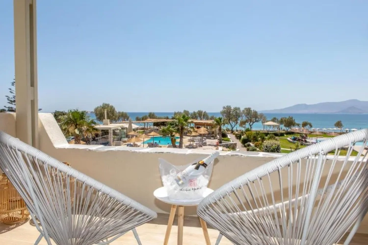 Deluxe Suite with sea view