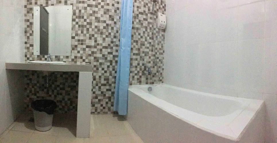 Quadruple Family Suite