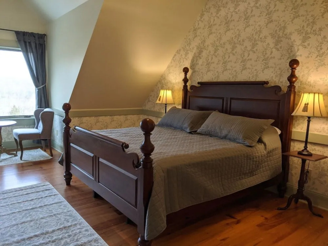 Touchstone Manor
