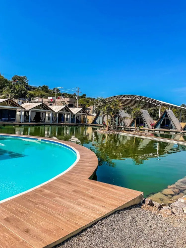 Río HOTEL y glamping