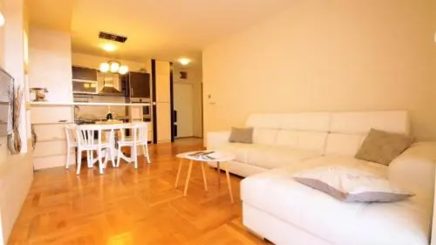 Lux Apartment 777