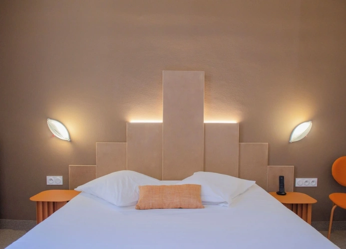 Comfort room