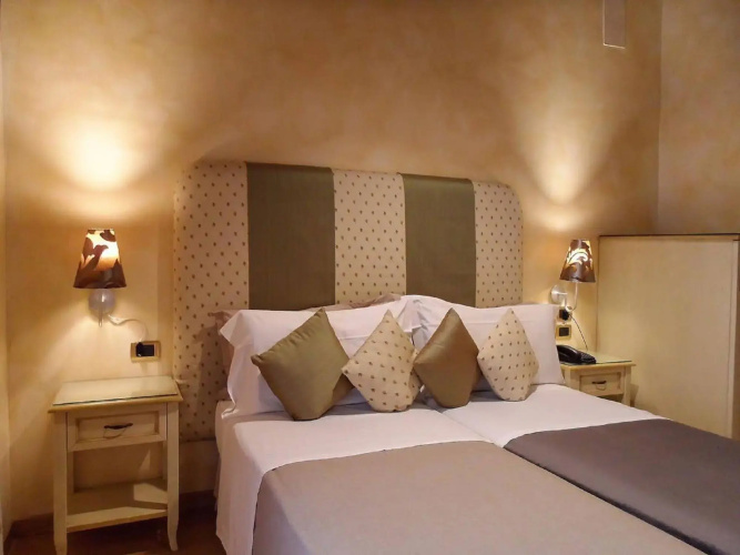 Condotti Rooms