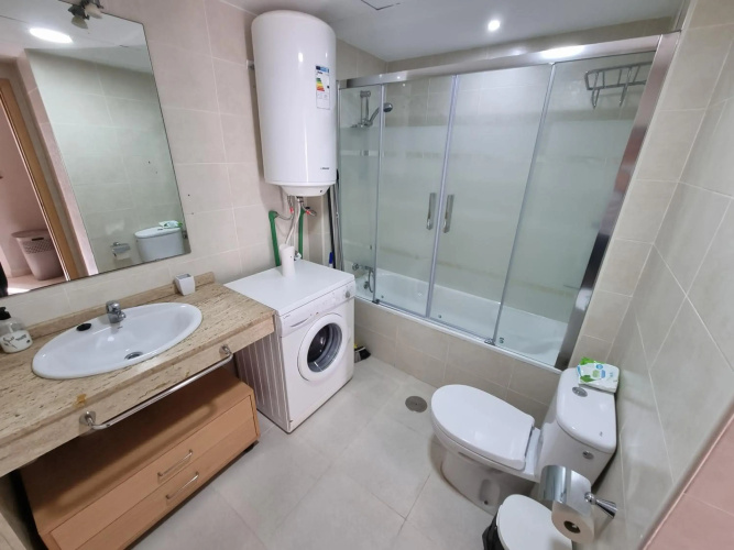 Avenida de Juan Sebastián Elcano Apartamento