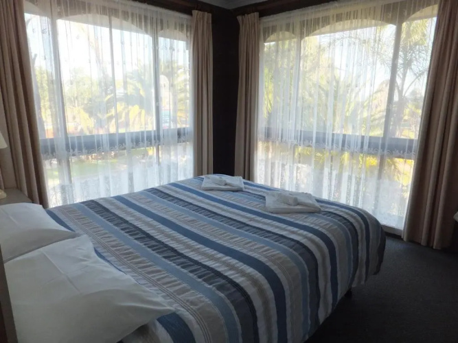 Paradise Holiday Apartments