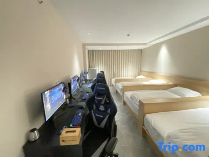 Bed in Dorm