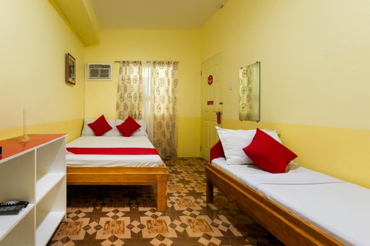 Deluxe Family Suite