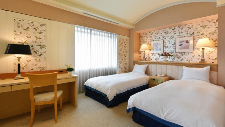 Twin Suite
