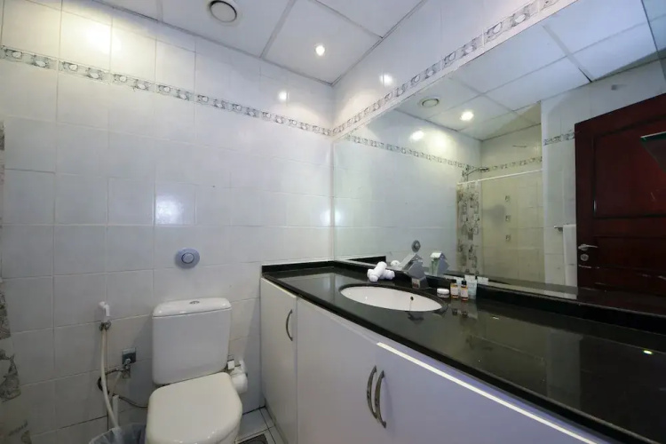 Signature Holiday Homes- Marina Studio