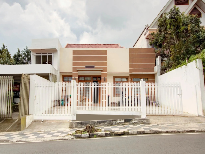 OYO 90175 Tl Guest House