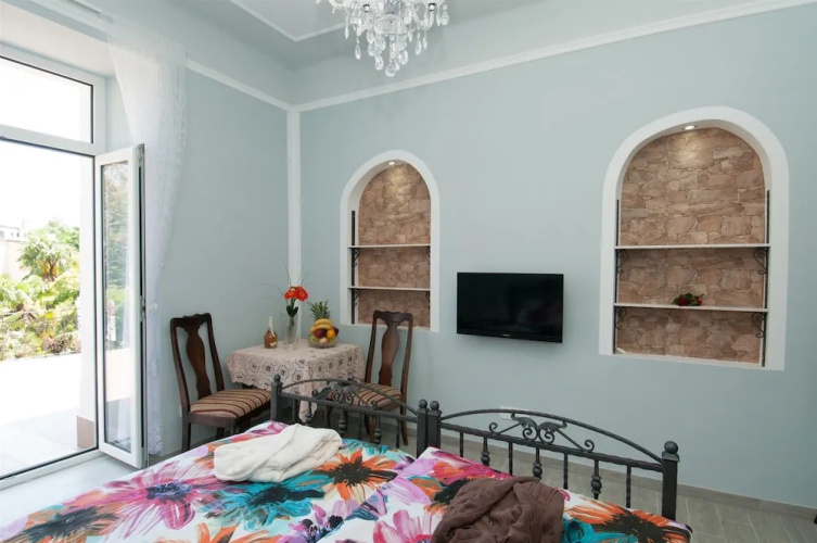 Apartments Tomic A8