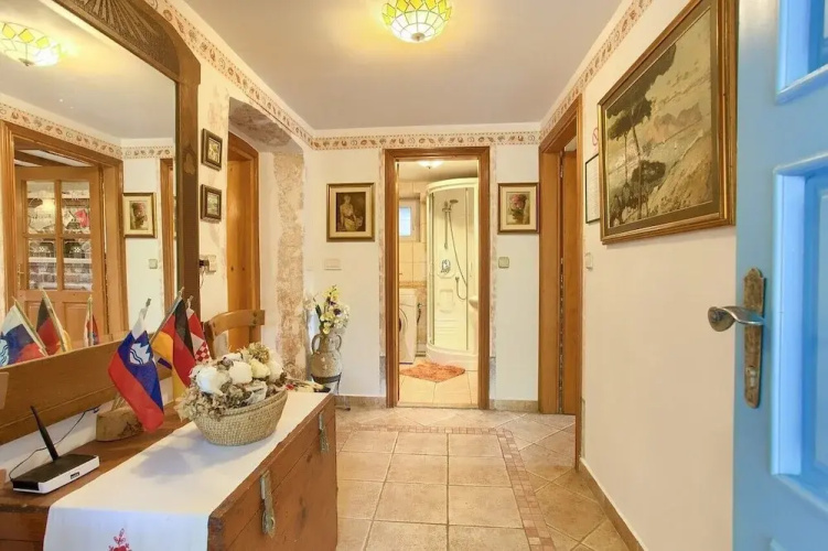 House Maria