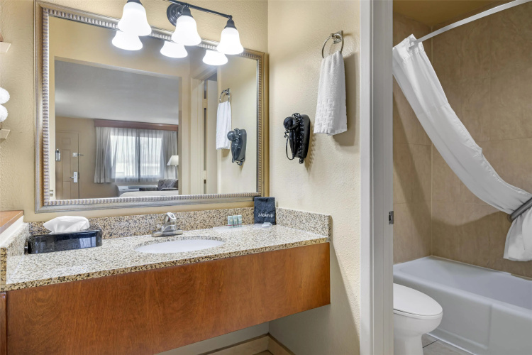 Best Western Cottonwood Inn photo 10
