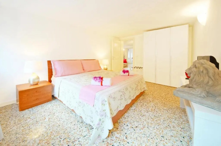 Sant'Aponal Apartment Rialto