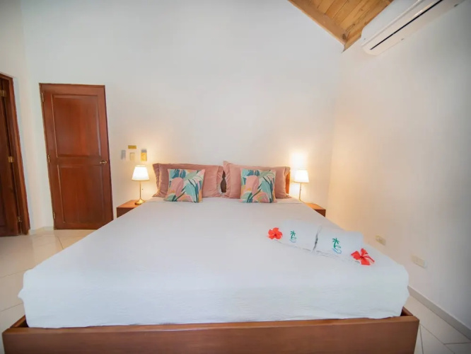 Casati Pearl House, Big House With Private Pool!